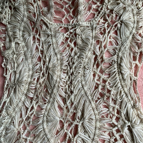 blouse - Picture 3 of 5